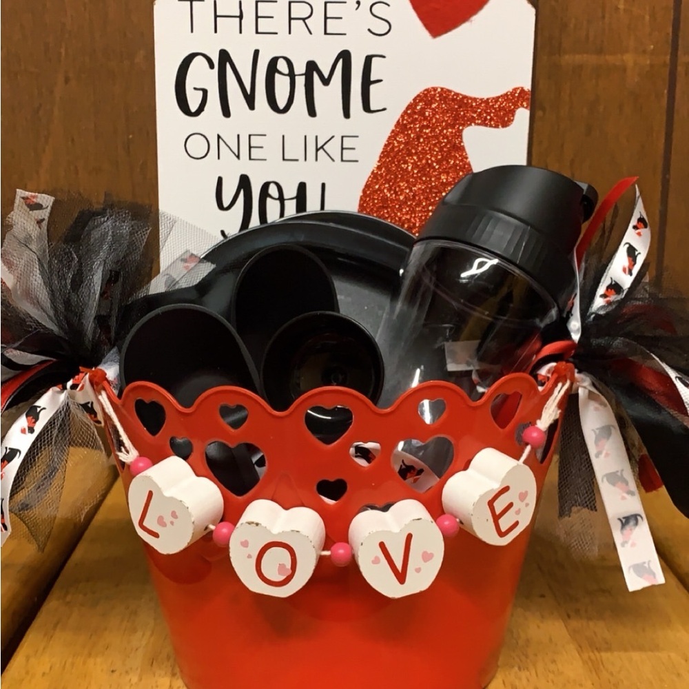 Tupperware Baskets - Picture 4 of 4